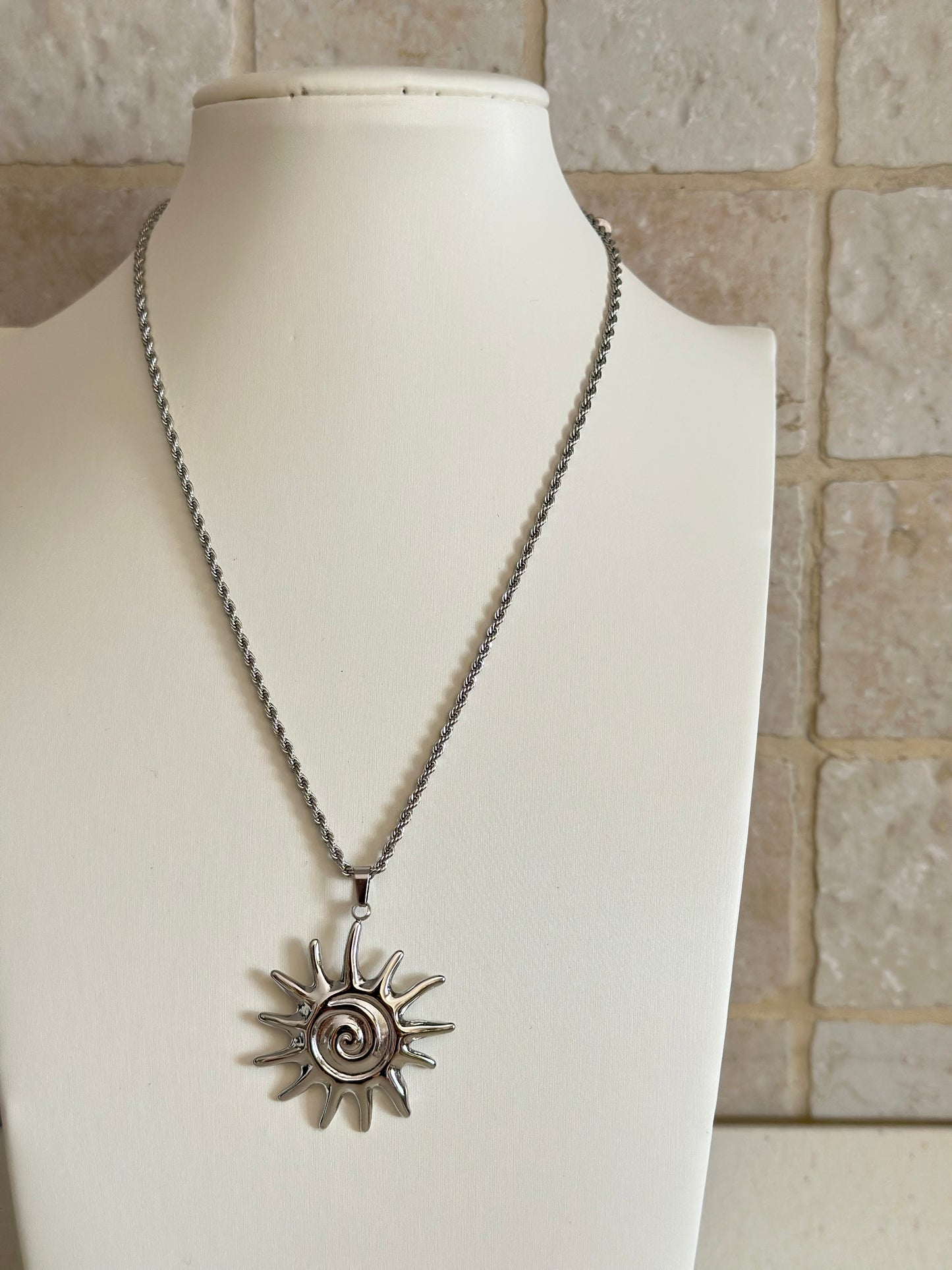 Collana SOLE